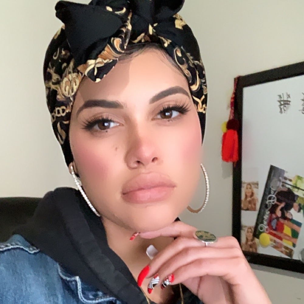 Meet your Posher, Melissa